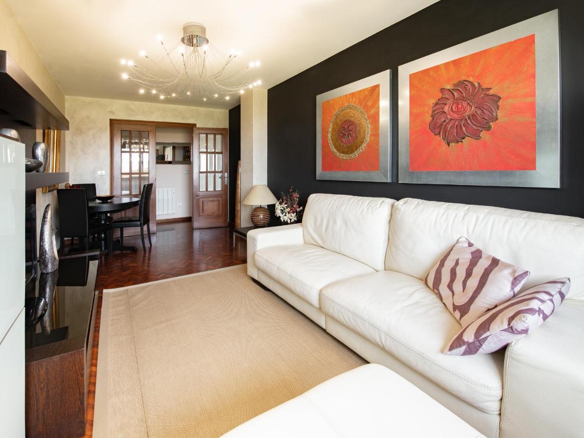 Torre De Hercules Con Garaje Apartment *